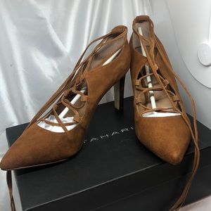 Brand new Tahari rust genuine suede shoes